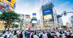東京渋谷のスクランブル交差点