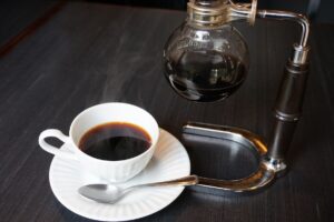 サイフォンで淹れたコーヒー